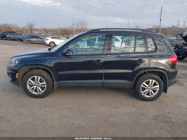 2017 Volkswagen Tiguan 2.0t/2.0t S მანქანა იყიდება აუქციონზე, vin: WVGBV7AX9HK030530, აუქციონის ნომერი: 44745319