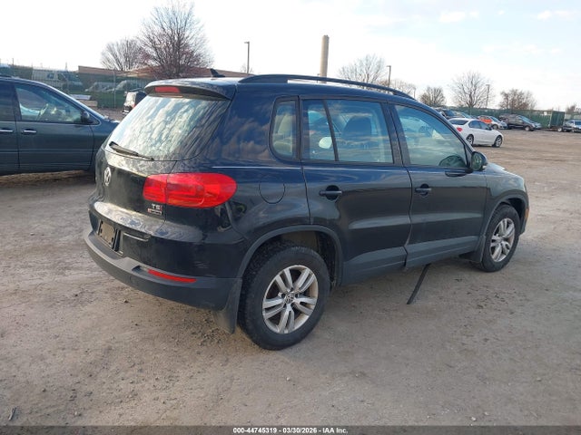 2017 Volkswagen Tiguan 2.0t/2.0t S მანქანა იყიდება აუქციონზე, vin: WVGBV7AX9HK030530, აუქციონის ნომერი: 44745319