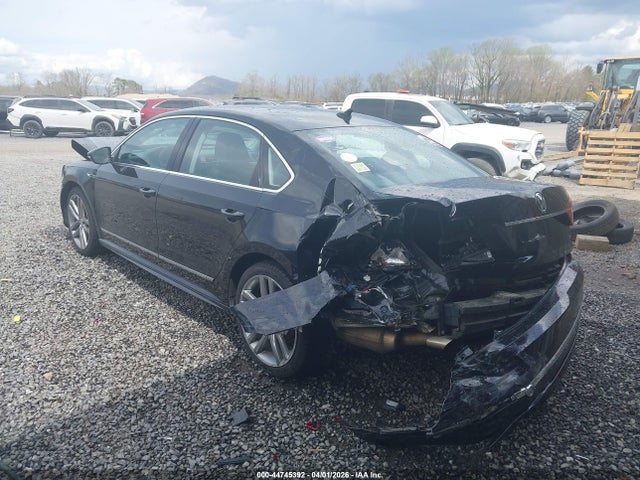2017 Volkswagen Passat 1.8t R-line მანქანა იყიდება აუქციონზე, vin: 1VWDT7A36HC085699, აუქციონის ნომერი: 44745392