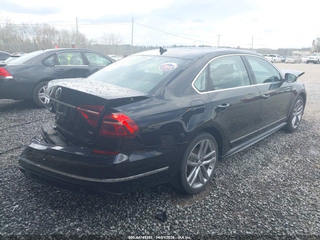2017 Volkswagen Passat 1.8t R-line მანქანა იყიდება აუქციონზე, vin: 1VWDT7A36HC085699, აუქციონის ნომერი: 44745392
