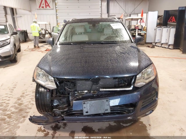 44745406 :رقم المزاد ، WVGEF9BP0DD002506 vin ، 2013 Volkswagen Touareg Vr6 Executive مزاد بيع