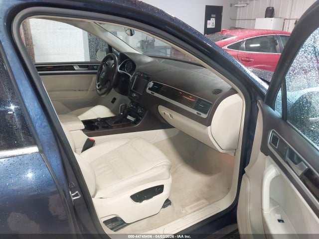 44745406 :رقم المزاد ، WVGEF9BP0DD002506 vin ، 2013 Volkswagen Touareg Vr6 Executive مزاد بيع