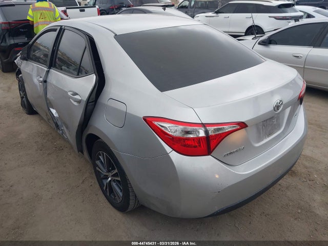 2016 TOYOTA COROLLA 5YFBURHE5GP531096 Photo 2