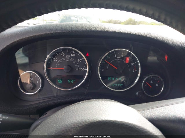 2017 Jeep Wrangler Unlimited Sahara 4x4 მანქანა იყიდება აუქციონზე, vin: 1C4HJWEG3HL606380, აუქციონის ნომერი: 44745438