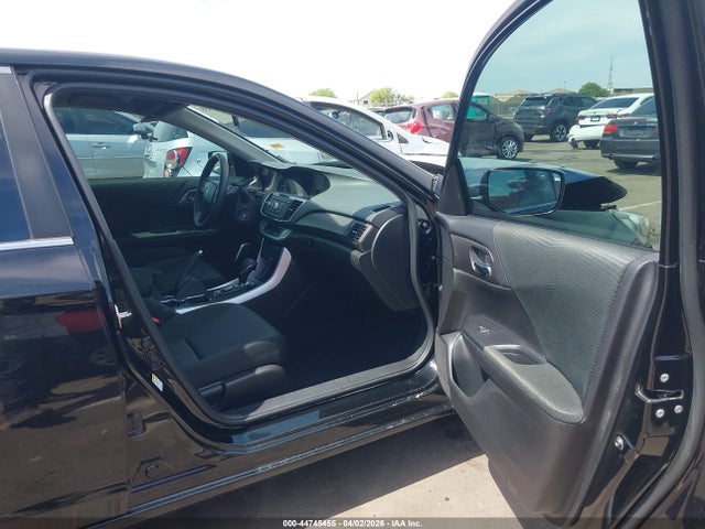 Aukcja sprzedaży 2015 Honda Accord Lx, vin: 1HGCR2F3XFA088768, numer aukcji: 44745455