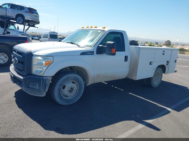 Ford F-350 Chassis Xl 2015 1FDRF3G61FEA14739 Image 17
