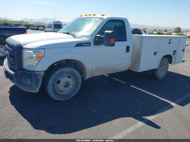Ford F-350 Chassis Xl 2015 1FDRF3G61FEA14739 Image 12