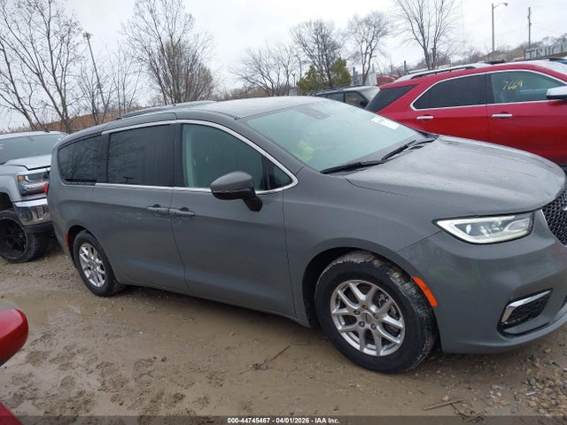 2023 Chrysler Pacifica Touring L მანქანა იყიდება აუქციონზე, vin: 2C4RC1BG8PR606290, აუქციონის ნომერი: 44745467