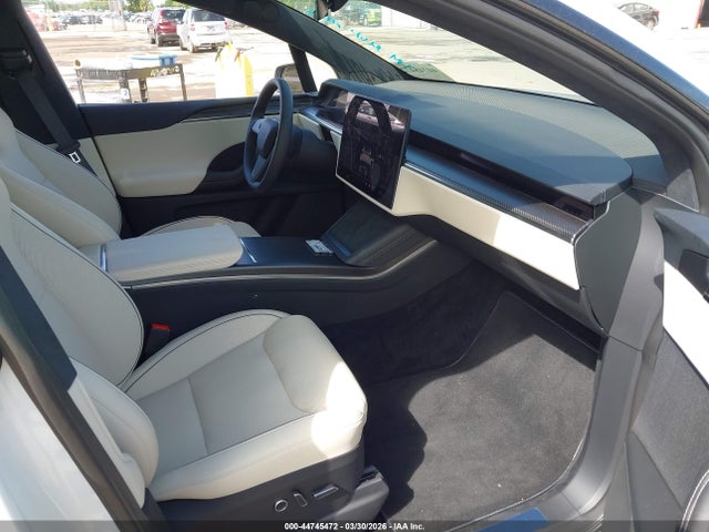 2026 Tesla Model X Plaid მანქანა იყიდება აუქციონზე, vin: 7SAXCBE6XTF483648, აუქციონის ნომერი: 44745472