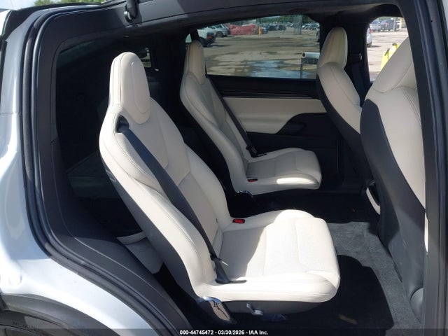 2026 Tesla Model X Plaid მანქანა იყიდება აუქციონზე, vin: 7SAXCBE6XTF483648, აუქციონის ნომერი: 44745472