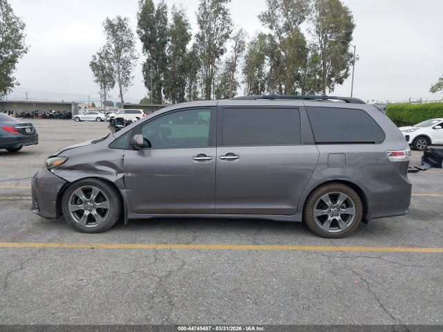 Toyota Sienna Se 8 Passenger 2018 5TDXZ3DC0JS913253 Image 14