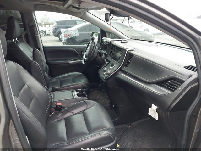 Toyota Sienna Se 8 Passenger 2018 5TDXZ3DC0JS913253 Image 5