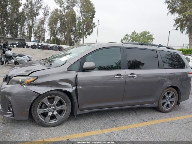 Toyota Sienna Se 8 Passenger 2018 5TDXZ3DC0JS913253 Image 6