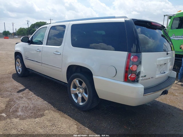 44745491 :رقم المزاد ، 1GKS2MEF2BR259339 vin ، 2011 Gmc Yukon Xl 1500 Denali مزاد بيع