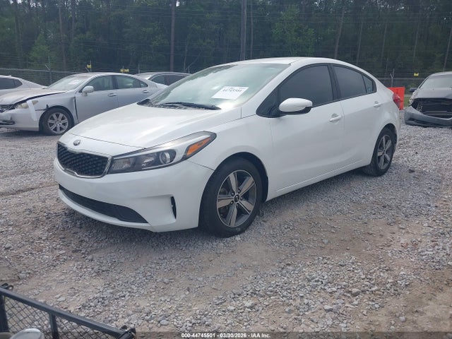 KIA FORTE LX 2018 3KPFL4A73JE169409 Image 2