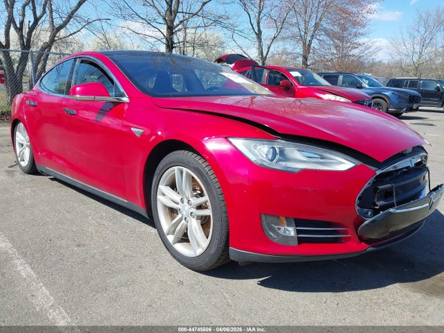 2013 TESLA MODEL S 5YJSA1CN1DFP24709