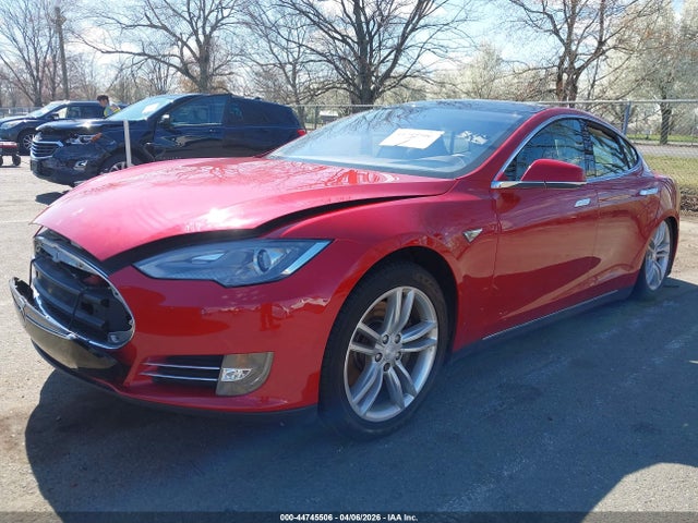 2013 TESLA MODEL S 5YJSA1CN1DFP24709 Photo 1