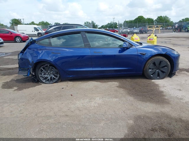 2026 Tesla Model 3 Premium All-wheel Drive მანქანა იყიდება აუქციონზე, vin: 5YJ3E1EB5TF120476, აუქციონის ნომერი: 44745525