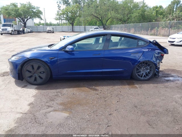 2026 Tesla Model 3 Premium All-wheel Drive მანქანა იყიდება აუქციონზე, vin: 5YJ3E1EB5TF120476, აუქციონის ნომერი: 44745525