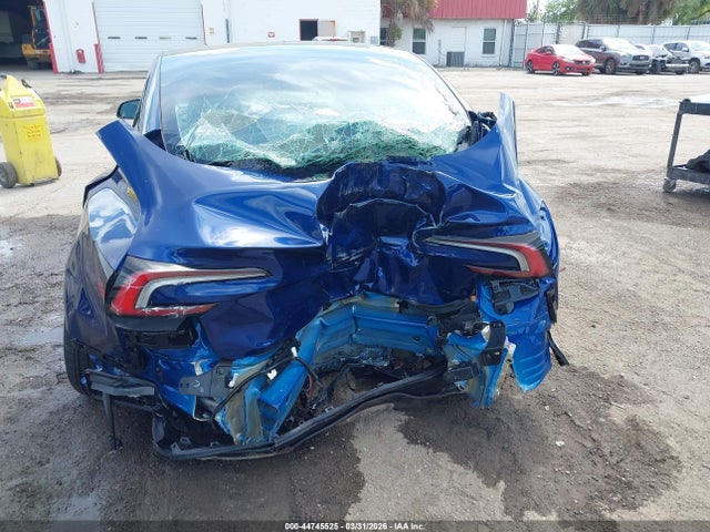 2026 Tesla Model 3 Premium All-wheel Drive მანქანა იყიდება აუქციონზე, vin: 5YJ3E1EB5TF120476, აუქციონის ნომერი: 44745525