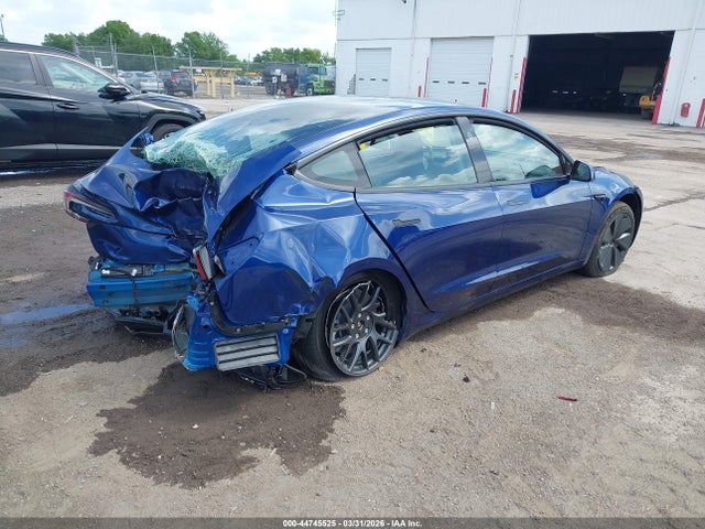 2026 Tesla Model 3 Premium All-wheel Drive მანქანა იყიდება აუქციონზე, vin: 5YJ3E1EB5TF120476, აუქციონის ნომერი: 44745525