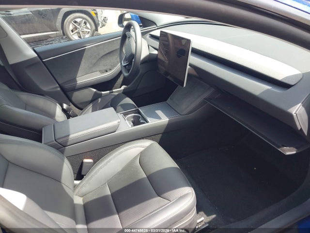 2026 Tesla Model 3 Premium All-wheel Drive მანქანა იყიდება აუქციონზე, vin: 5YJ3E1EB5TF120476, აუქციონის ნომერი: 44745525