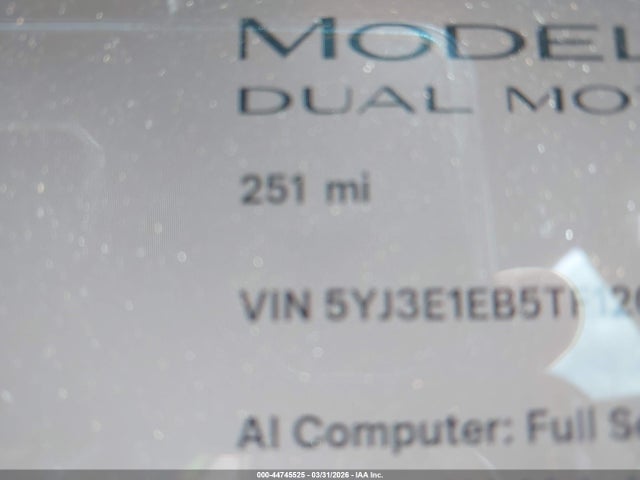 2026 Tesla Model 3 Premium All-wheel Drive მანქანა იყიდება აუქციონზე, vin: 5YJ3E1EB5TF120476, აუქციონის ნომერი: 44745525