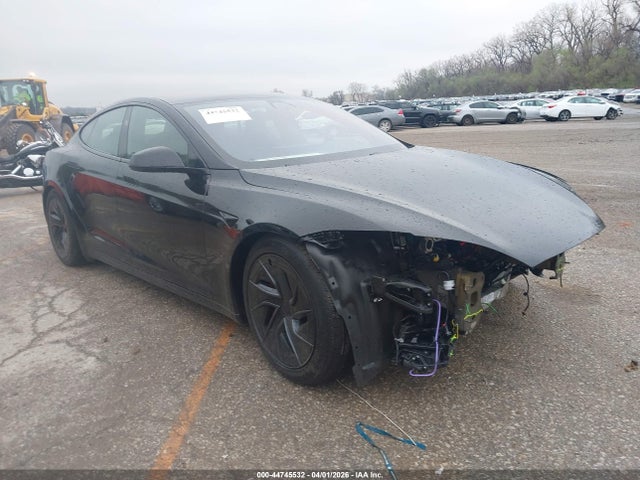 2026 Tesla Model S Plaid მანქანა იყიდება აუქციონზე, vin: 5YJSA1E66TF557543, აუქციონის ნომერი: 44745532