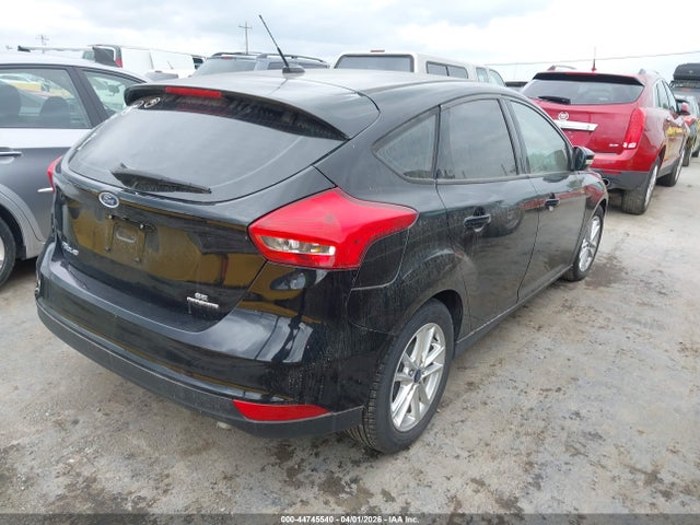 Ford FOCUS SE 2016 1FADP3K22GL301901 Image 4