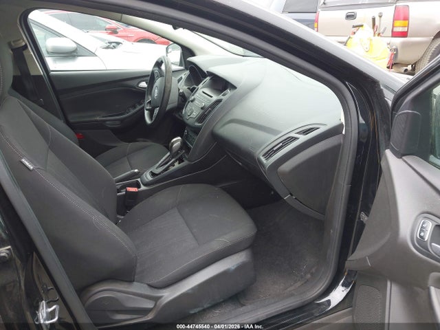 Ford FOCUS SE 2016 1FADP3K22GL301901 Image 5