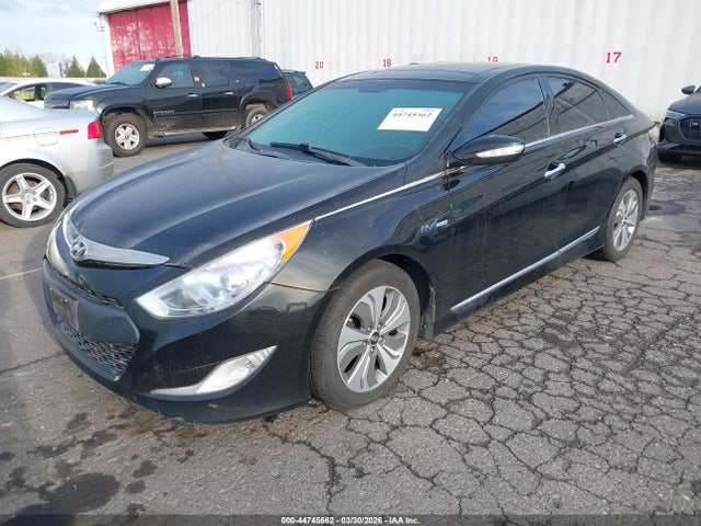 Hyundai Sonata Hybrid Limited 2015 KMHEC4A46FA131650 Image 2