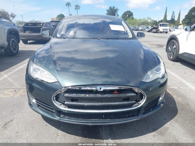 44745569 :رقم المزاد ، 5YJSA1S12EFP48727 vin ، 2014 Tesla Model S مزاد بيع