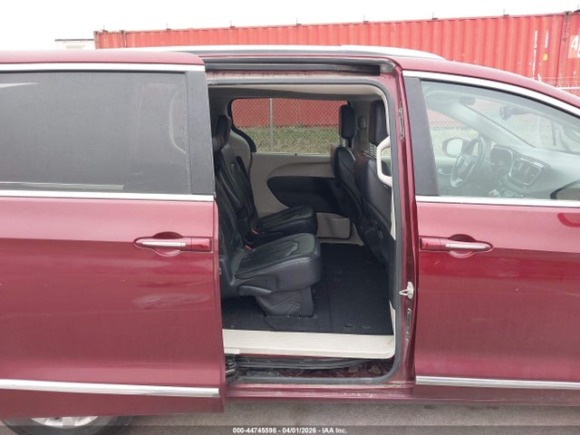 Продаж на аукціоні авто 2018 Chrysler Pacifica Touring L, vin: 2C4RC1BG2JR252211, номер лоту: 44745598