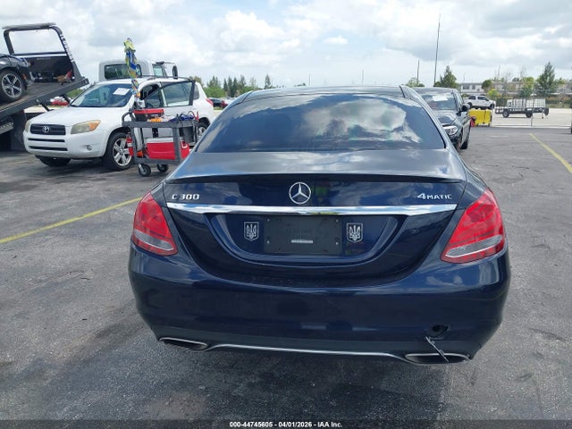 Продажа на аукционе авто 2018 Mercedes-benz C 300 4matic, vin: 55SWF4KB4JU279274, номер лота: 44745605