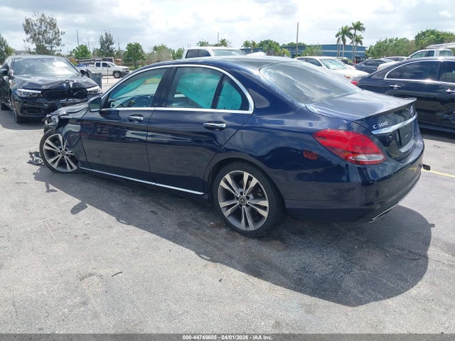 2018 MERCEDES-BENZ C 300 55SWF4KB4JU279274 Photo 2