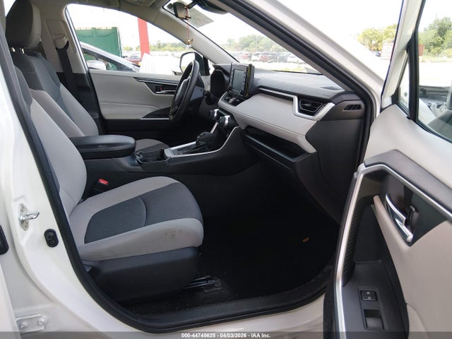 Продажа на аукционе авто 2020 Toyota Rav4 Xle, vin: 2T3W1RFV2LC055856, номер лота: 44745625