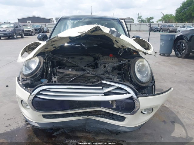 2015 Mini Hardtop Cooper მანქანა იყიდება აუქციონზე, vin: WMWXS5C59FT828856, აუქციონის ნომერი: 44745631