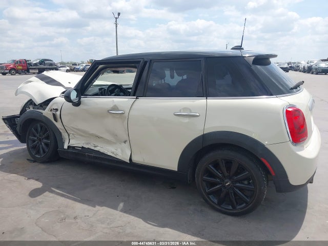 2015 Mini Hardtop Cooper მანქანა იყიდება აუქციონზე, vin: WMWXS5C59FT828856, აუქციონის ნომერი: 44745631