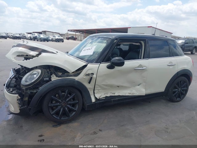 2015 Mini Hardtop Cooper მანქანა იყიდება აუქციონზე, vin: WMWXS5C59FT828856, აუქციონის ნომერი: 44745631