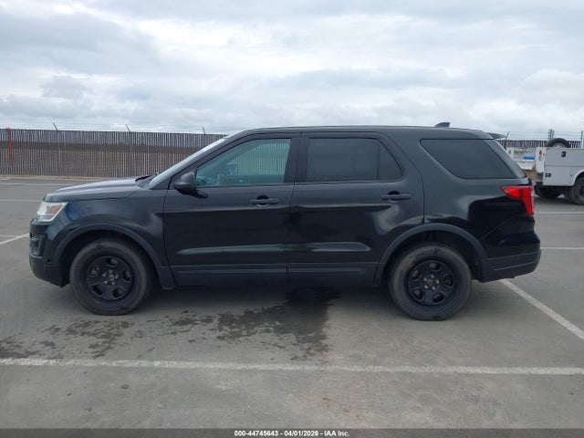 Ford Police Interceptor Utility 2018 1FM5K8AT4JGB69062 Image 14