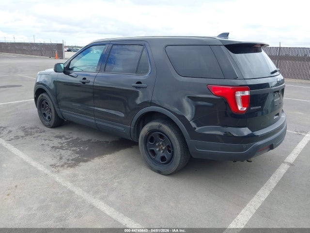 Ford Police Interceptor Utility 2018 1FM5K8AT4JGB69062 Image 3