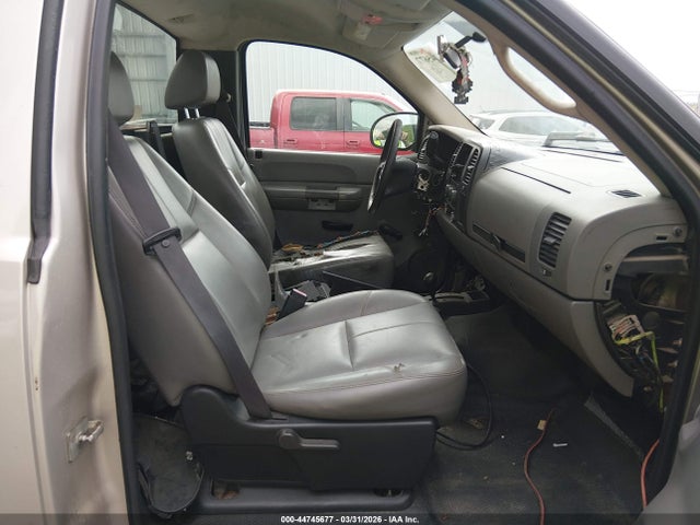 Продажа на аукционе авто 2007 Chevrolet Silverado 1500 Work Truck, vin: 1GCEK14C87Z601575, номер лота: 44745677