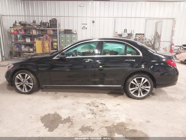 2021 Mercedes-benz C 300 4matic მანქანა იყიდება აუქციონზე, vin: W1KWF8EBXMR650513, აუქციონის ნომერი: 44745678