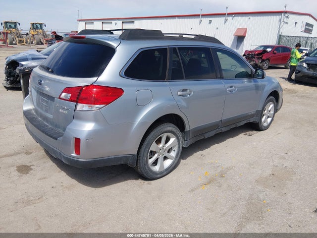 Продаж на аукціоні авто 2013 Subaru Outback 2.5i Premium, vin: 4S4BRBCC4D3245271, номер лоту: 44745701