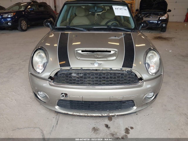 2010 MINI COOPER S WMWMF7C50ATZ70749 Photo 5