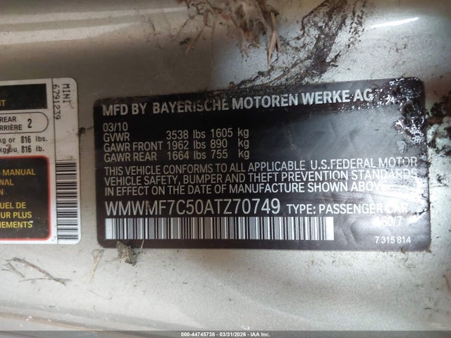 2010 MINI COOPER S WMWMF7C50ATZ70749 Photo 8