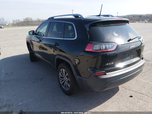 44745743 :رقم المزاد ، 1C4PJMLB2KD150574 vin ، 2019 Jeep Cherokee Latitude Plus 4x4 مزاد بيع