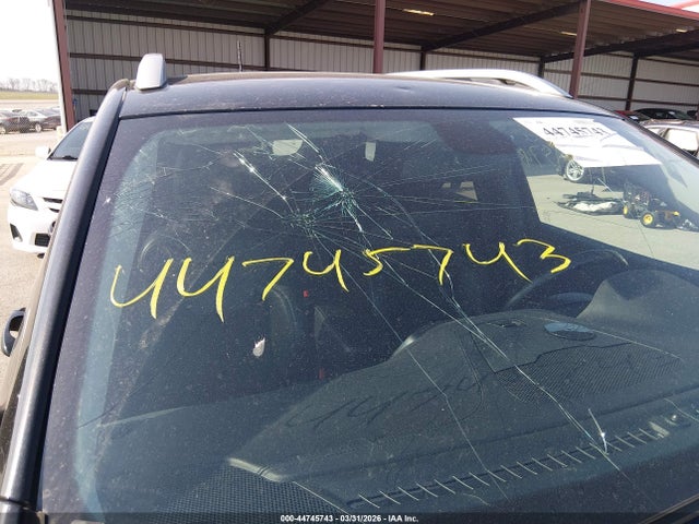 44745743 :رقم المزاد ، 1C4PJMLB2KD150574 vin ، 2019 Jeep Cherokee Latitude Plus 4x4 مزاد بيع