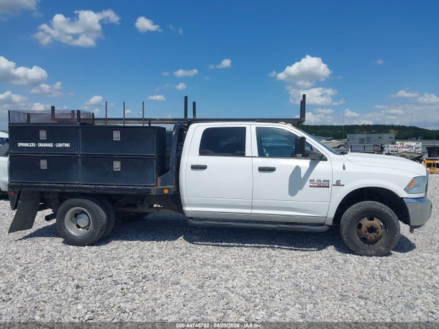 44745782 :رقم المزاد ، 3C7WRTCL2DG599527 vin ، 2013 Ram 3500 Chassis Tradesman/slt/laramie مزاد بيع