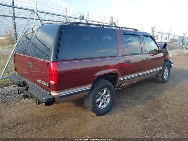 1998 Chevrolet Suburban 1500 მანქანა იყიდება აუქციონზე, vin: 1GNFK16R4WJ354159, აუქციონის ნომერი: 44745787